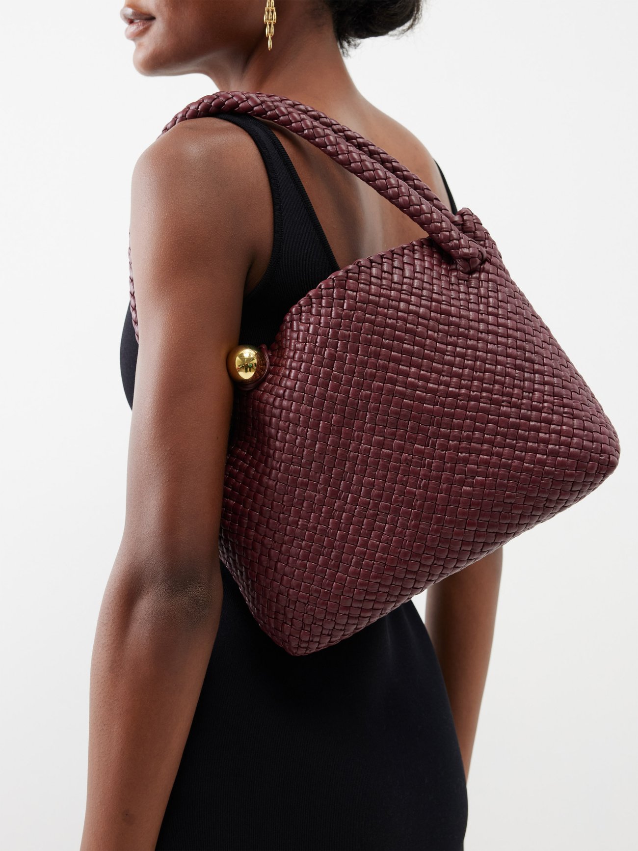 Bottega Veneta // Brown Leather Intrecciato Shoulder Bag – VSP