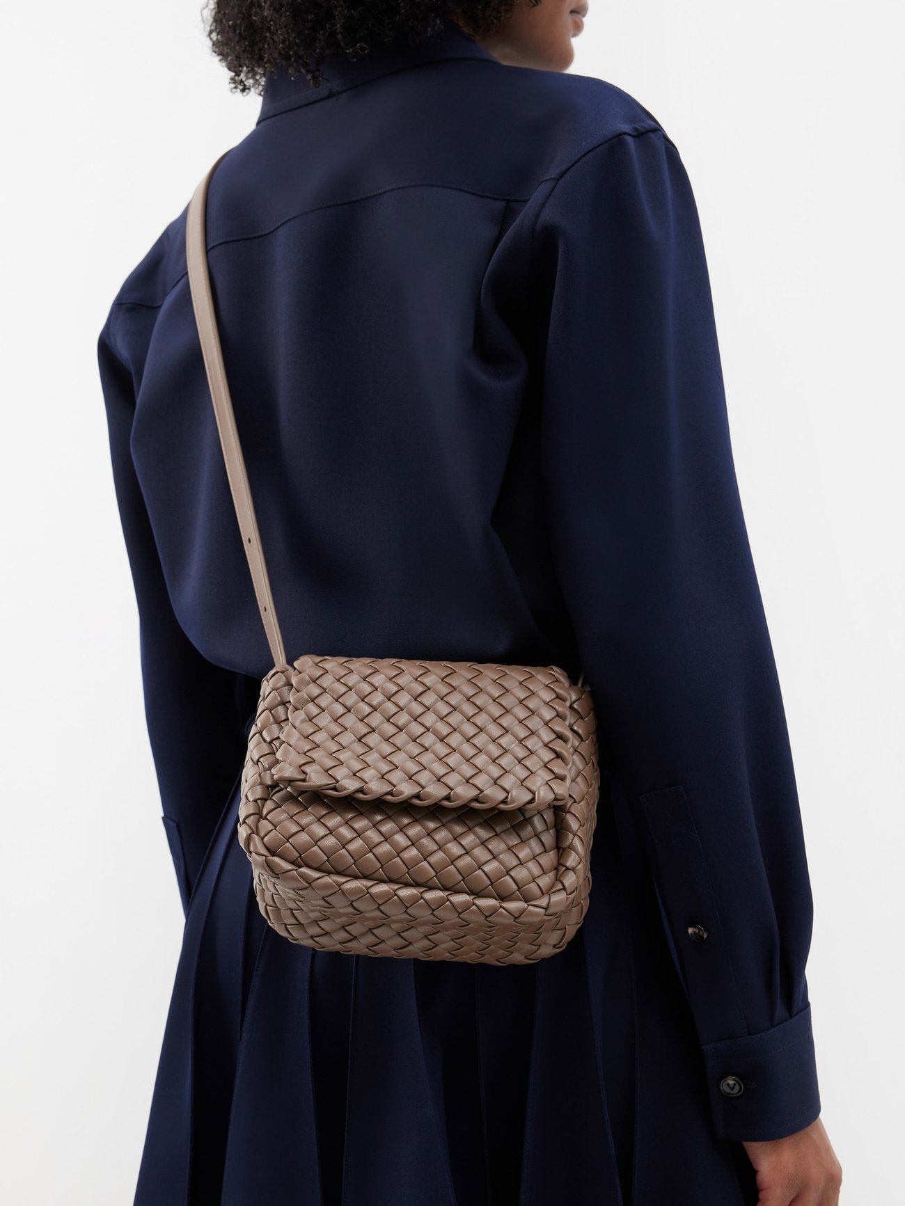 Intrecciato Small Leather Backpack in Blue - Bottega Veneta