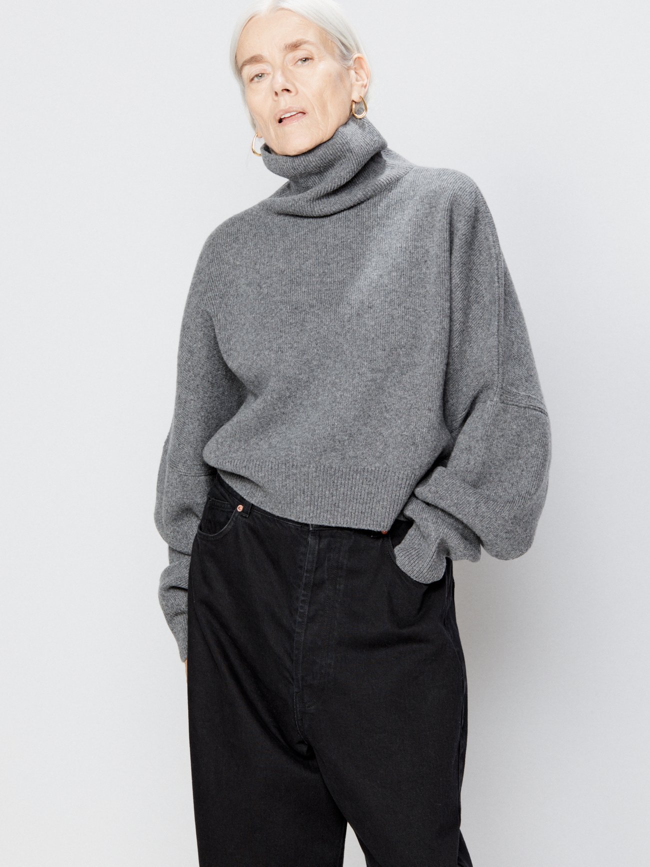 MATCHES | wool Raey neck Roll US | Grey cocoon cropped jumper