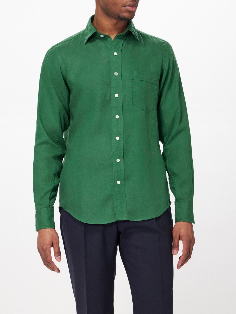 Spread Collar Shirt with Patch Pocket