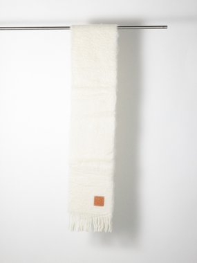 LOEWE Anagram-patch textured-knit scarf