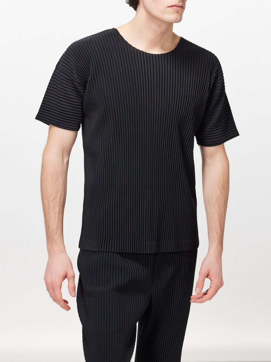 Technical pleated T shirt video