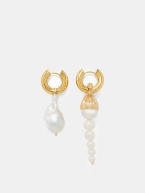 Timeless Pearly Mismatched pearl hoop earrings