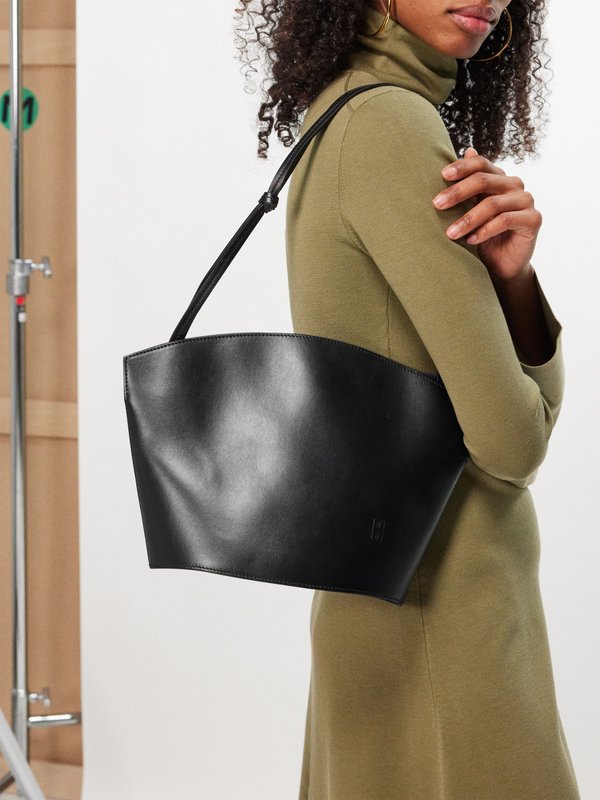 By Malene Birger Oblas smooth-leather tote bag