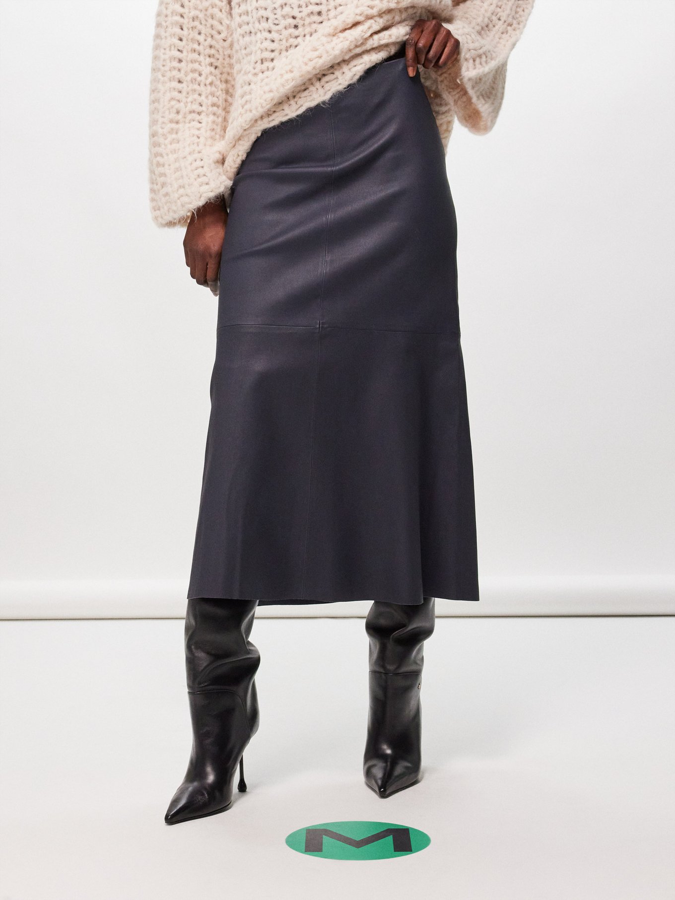 Simoas leather midi skirt | By Malene Birger