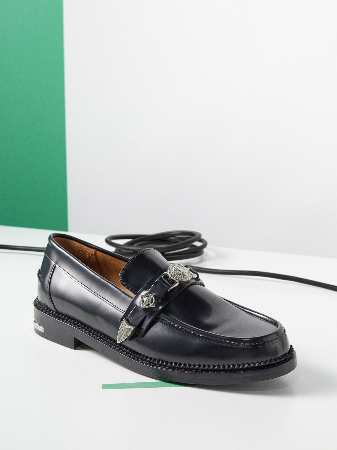 Polido metal-insert leather loafers