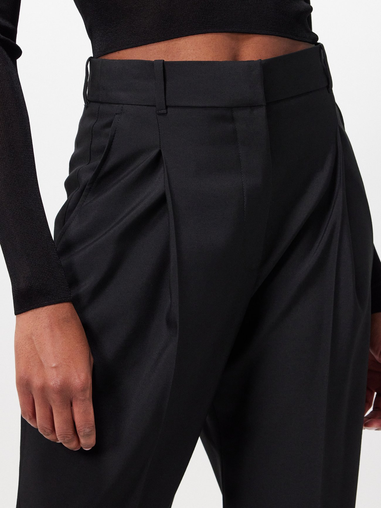 Black Pleated wool tapered trousers, Alexander McQueen