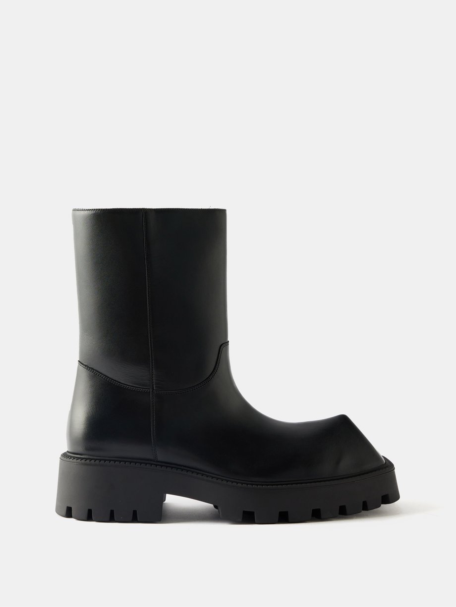 Black Elegant leather boots | Balenciaga | MATCHESFASHION UK