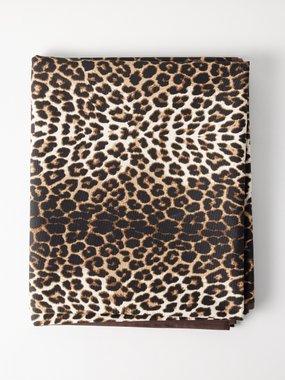 Mrs. Alice Leopard-print linen 180cm x 304cm tablecloth