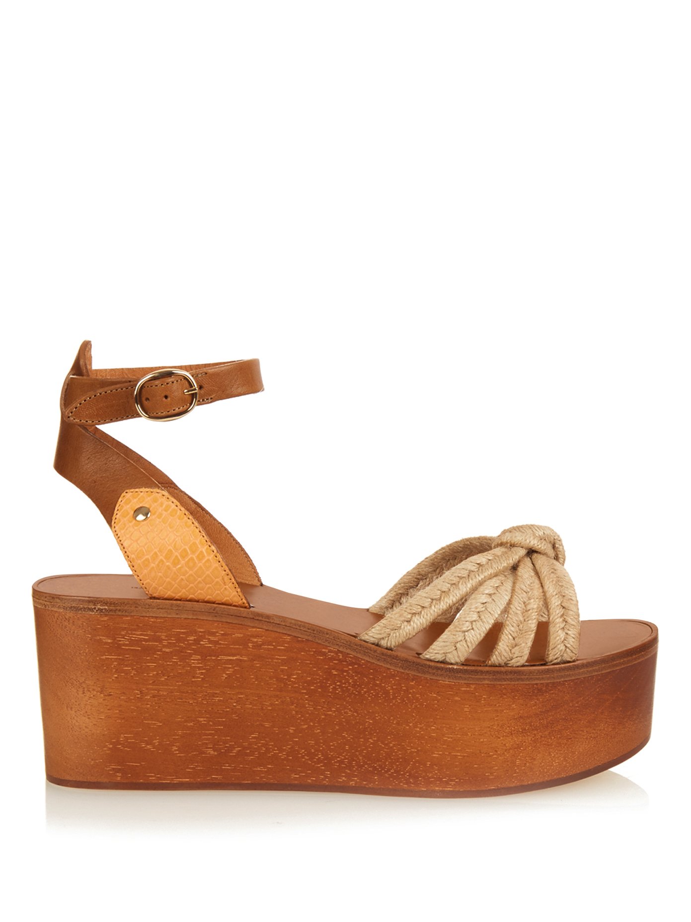 wooden flatform