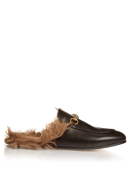 backless loafers with fur