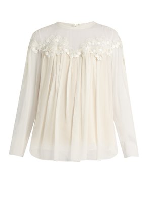 Lace-trimmed gathered silk-georgette blouse | Chloé | MATCHESFASHION UK