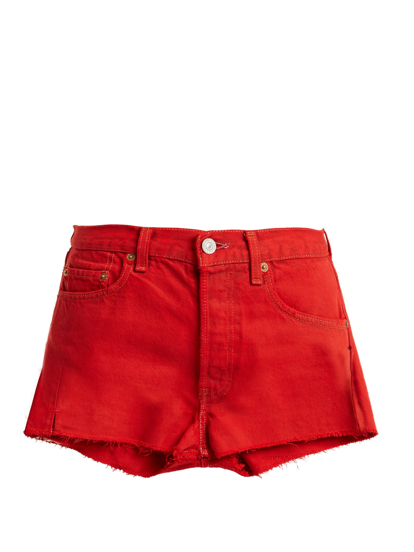 red levi shorts