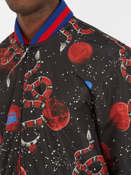 gucci snake space