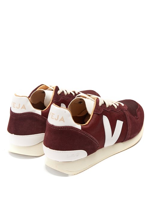 veja holiday trainers