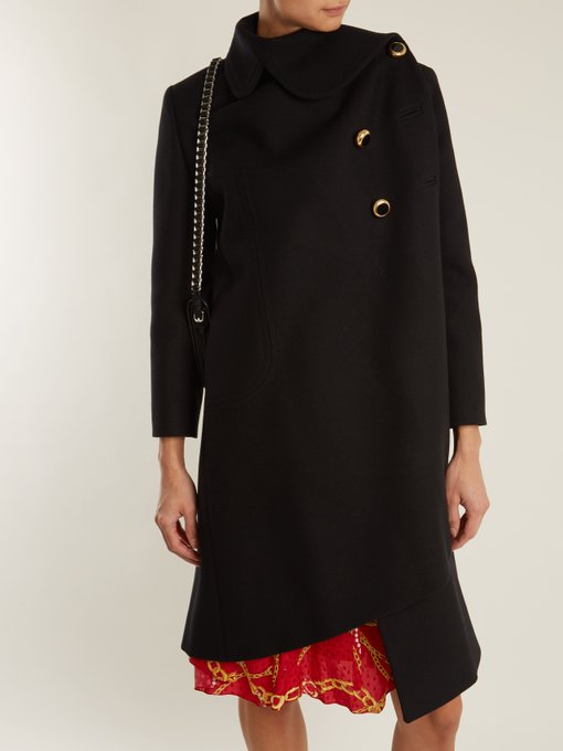 Balenciaga Pulled Feminine coat