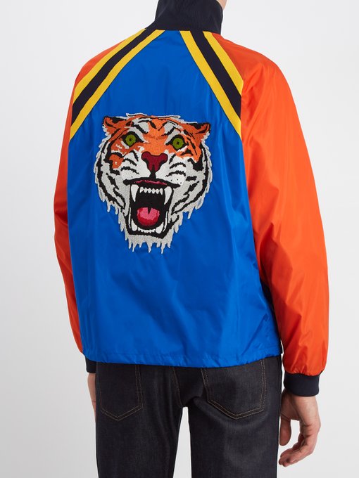 Tiger-appliqué nylon shell jacket展示图