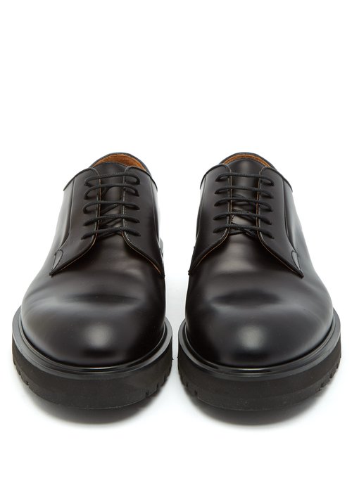 Rockstud leather derby shoes 