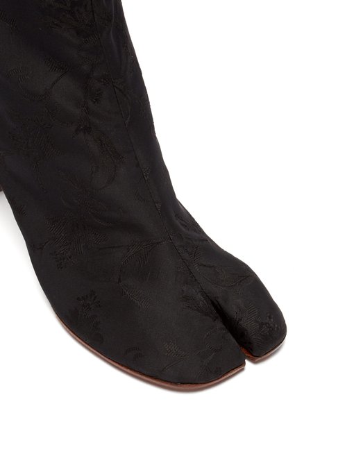 Geisha split-toe coin-heel ankle boots展示图