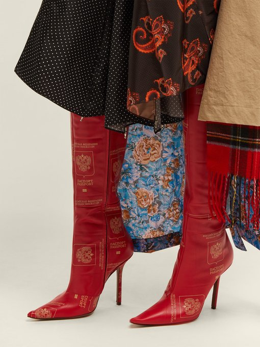 Passport-print knee-high leather boots展示图
