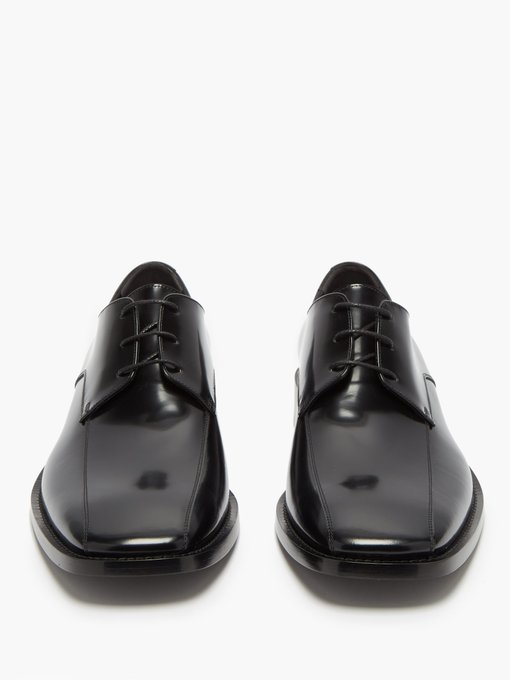 Square-toe leather derby shoes 