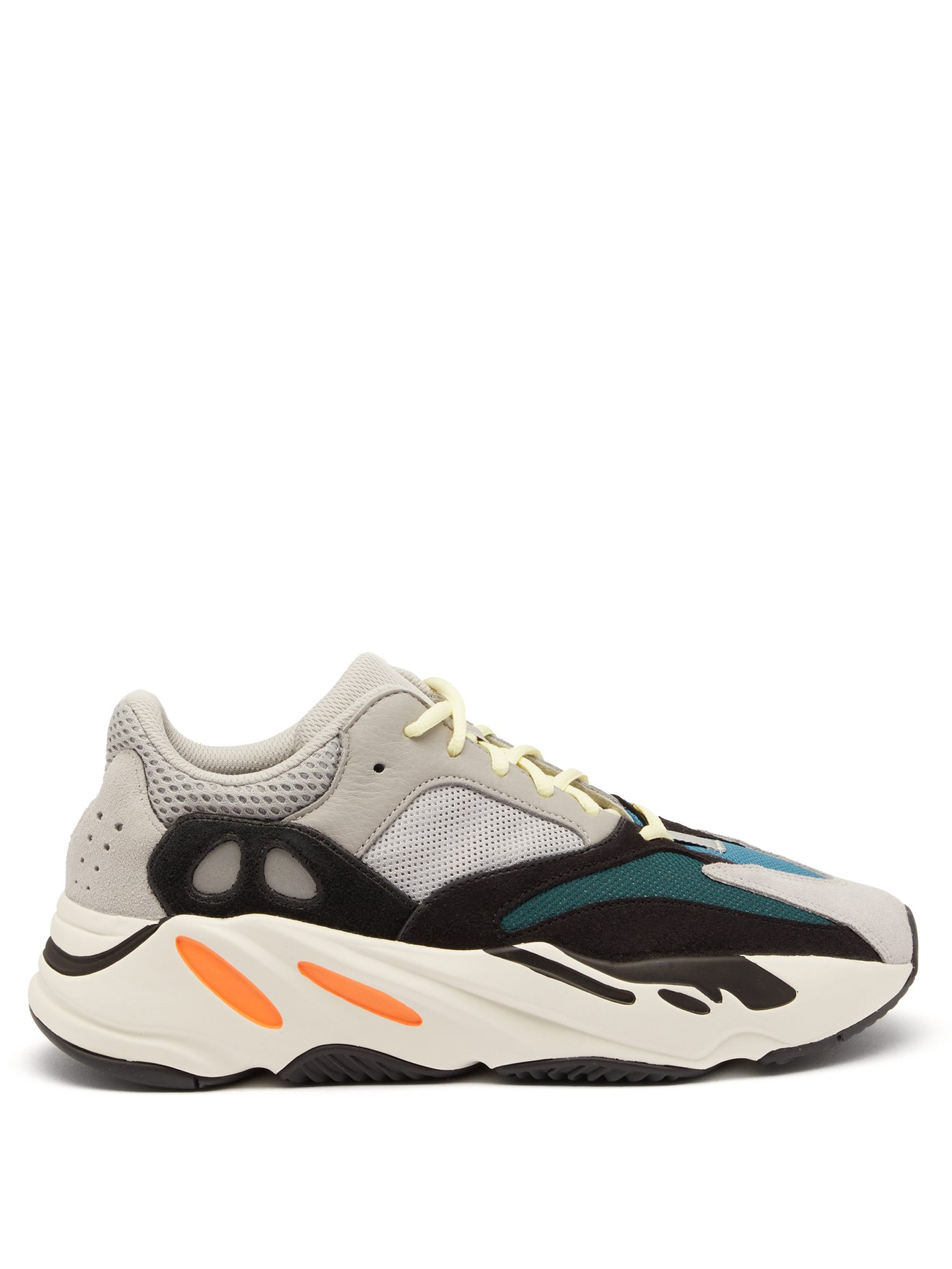 yeezy 700 front view