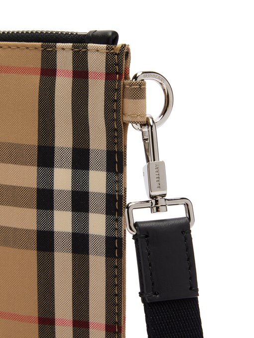 burberry key pouch