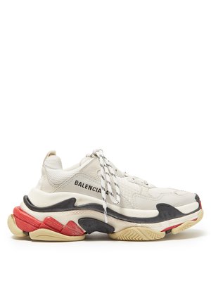 balenciaga triple s size fit