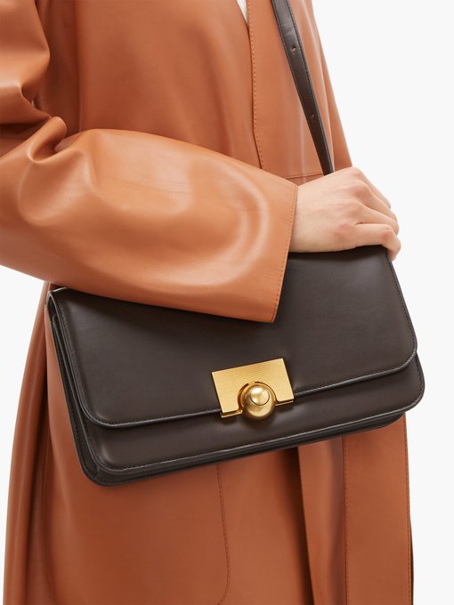 The Classic leather shoulder bag | Bottega Veneta | MATCHESFASHION UK