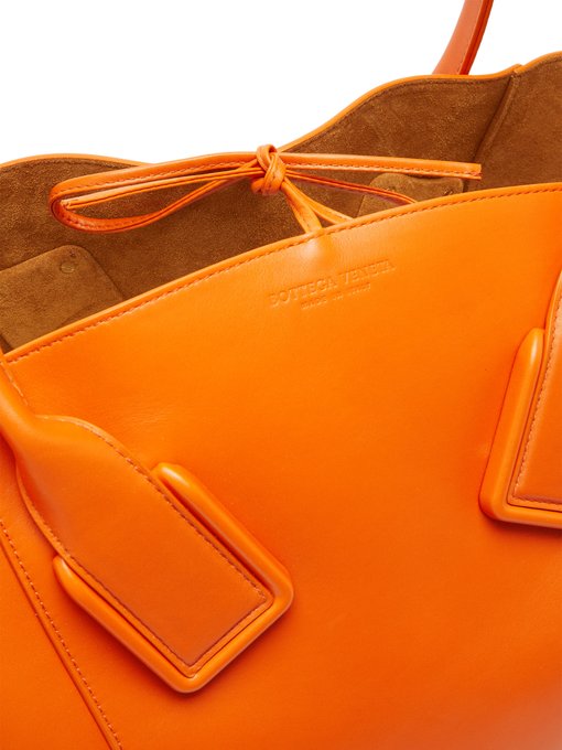 Basket large leather tote bag | Bottega Veneta | MATCHESFASHION US