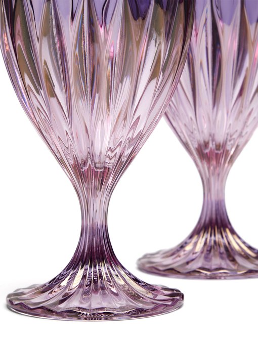purple water glasses