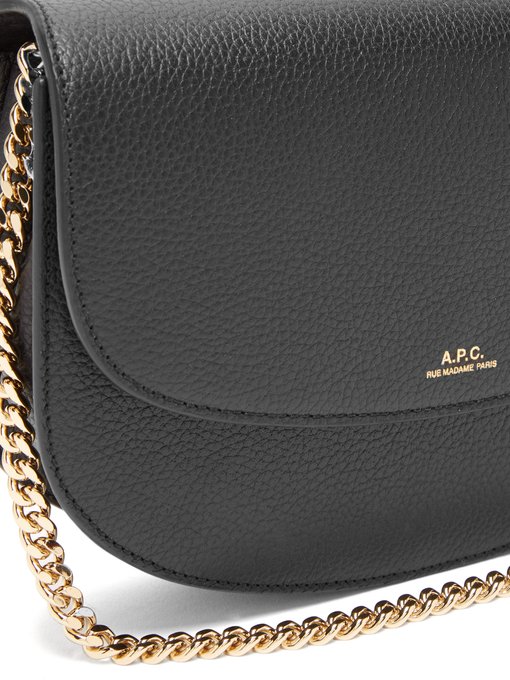 apc chain bag