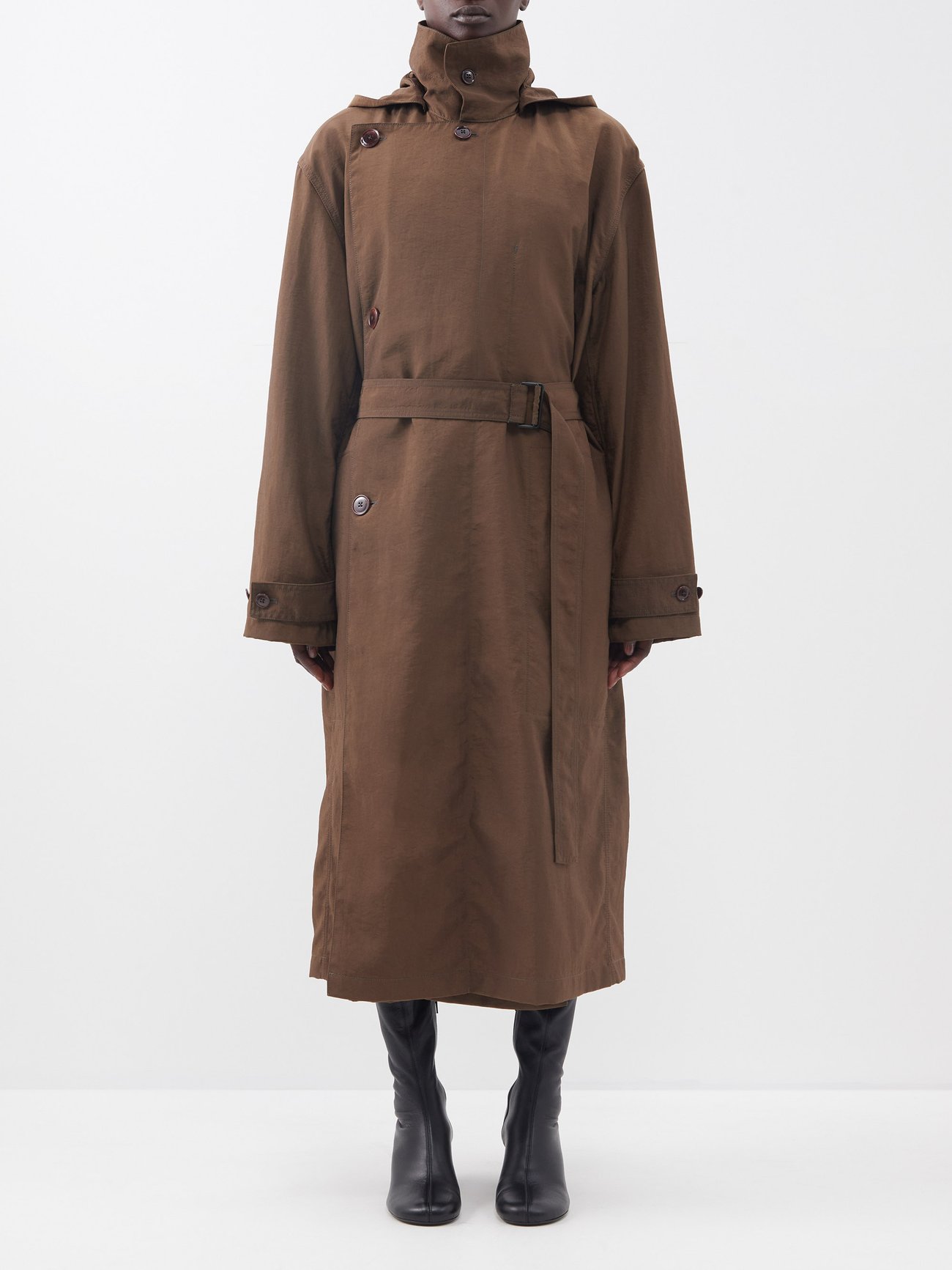 Matchesfashion Femme Vêtements Manteaux & Vestes Manteaux Trench-coats Trench-coat en toile de nylon à capuche 