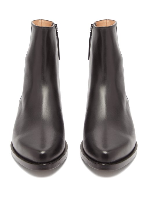 almond toe chelsea boots