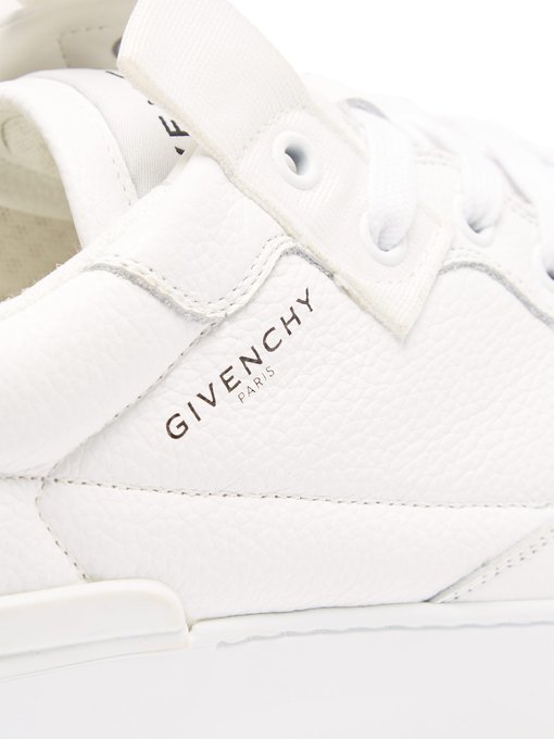 Givenchy Wing grained-leather low-top trainers
