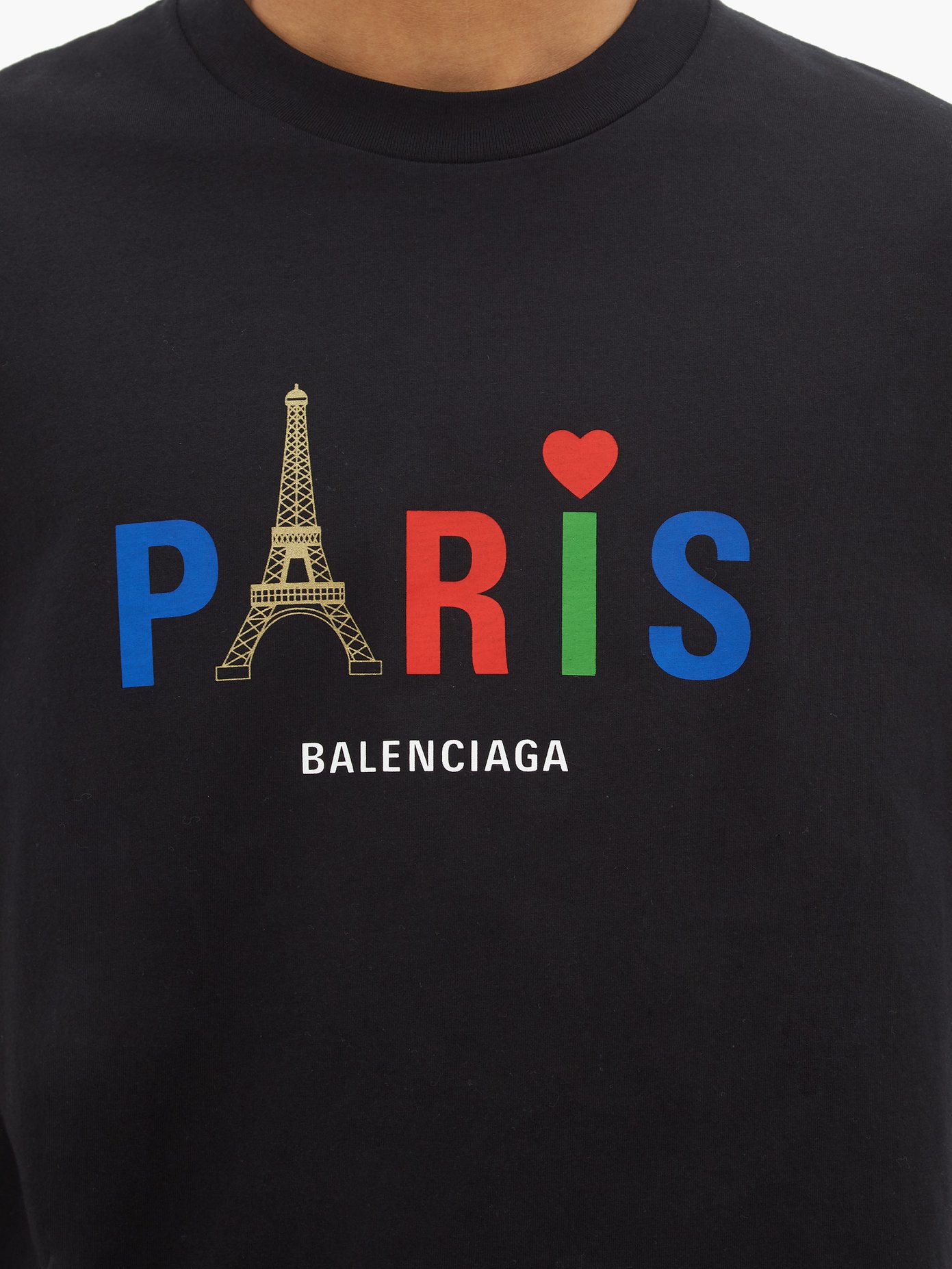 巴黎世家logo黑底图片