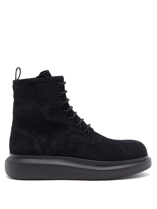 Exaggerated sole suede boots 