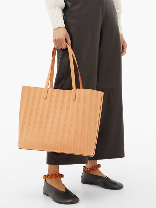 pleated tote bag