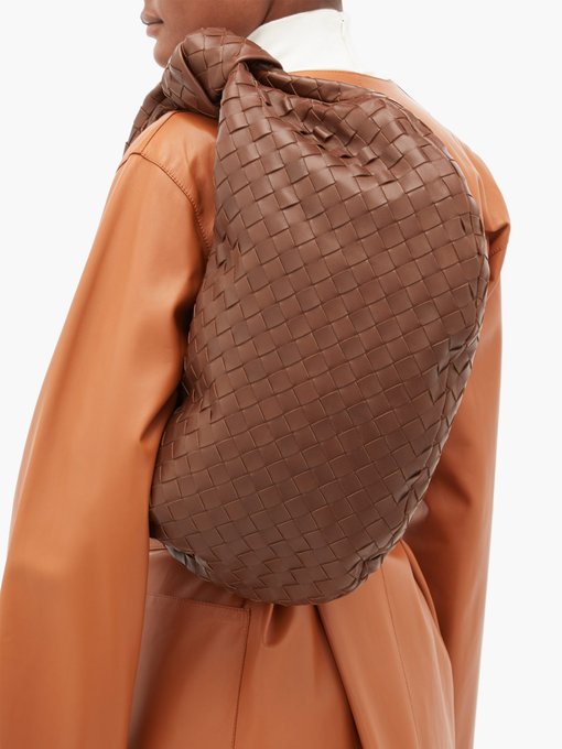 The Jodie small Intrecciato-leather shoulder bag | Bottega Veneta ...