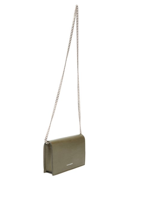 cross body bag with silver chain