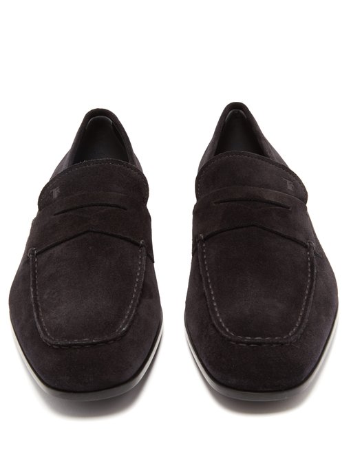 tod's black loafers