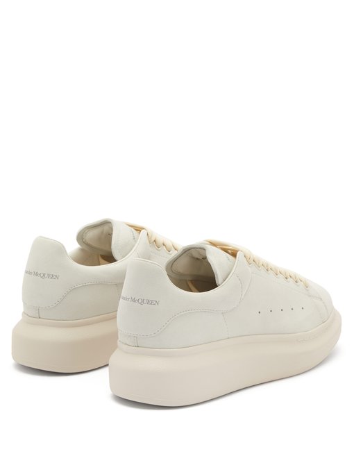 Raised-sole low-top suede trainers 