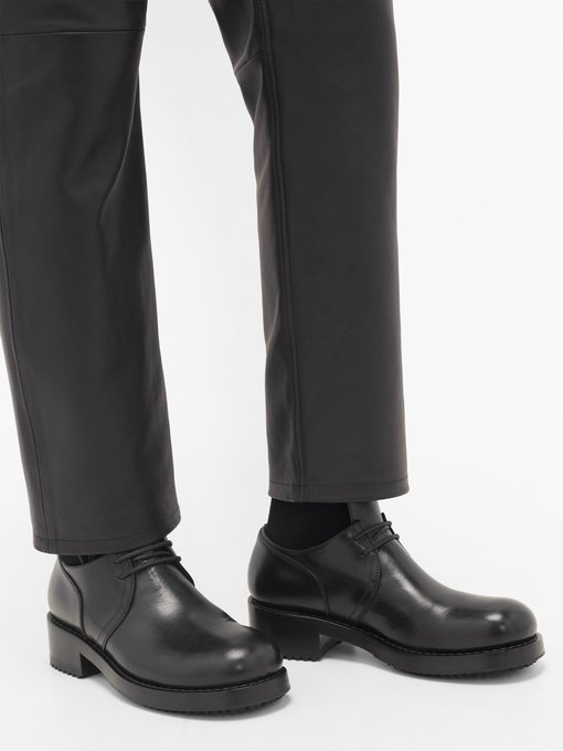 Exaggerated-tongue leather derby shoes 