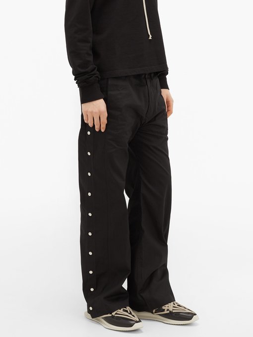 snap button sweatpants