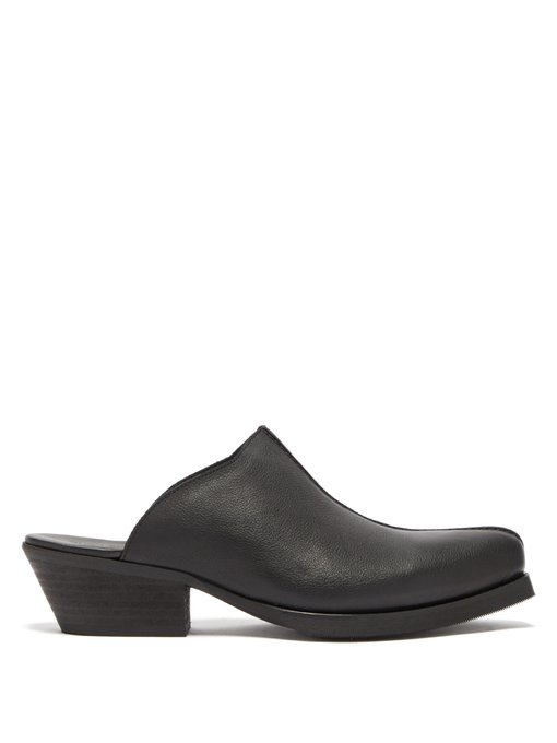 our legacy mule slip on