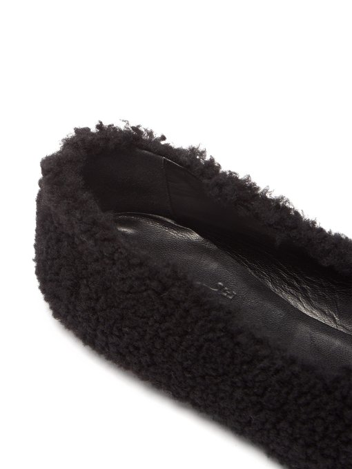 black flats with fur