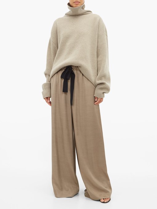 Elasticated drawstring-waist satin trousers | Raey | MATCHESFASHION US