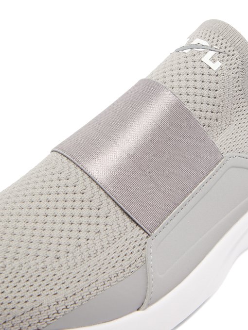 laceless trainers