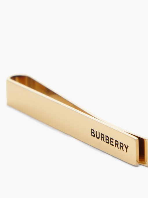 burberry metal logo