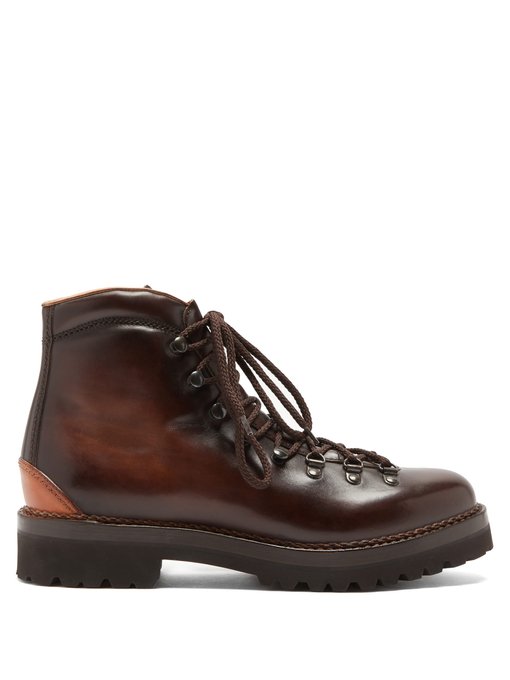 Hand-burnished leather boots | Ralph 